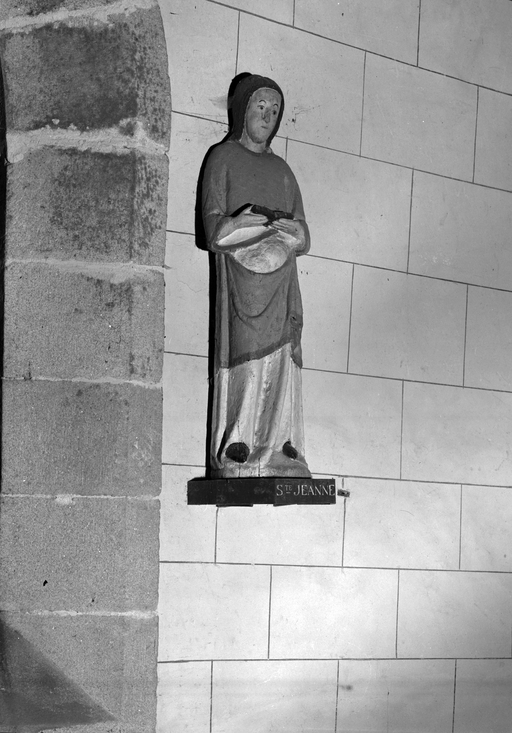 Statue (petite nature) (2), dite sainte Jeanne, chapelle Saint-Abibon (Gourin)