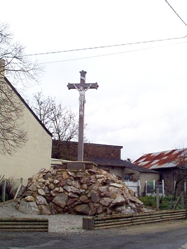 Croix monumentale (Mernel)