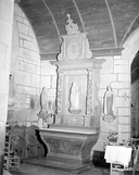 Autel, retable (autel tombeau, autel secondaire, retable architecturé) (1), dit de sainte Anne et la Vierge, église paroissiale Saint-Budoc ou Notre-Dame de la Clarté (Beuzec-Cap-Sizun)