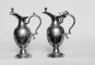 Burettes (paire), église paroissiale Saint Pierre (Maël-Carhaix)