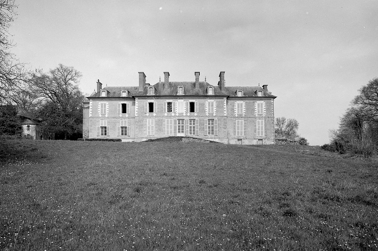 Château, la Molière (Saint-Senoux)