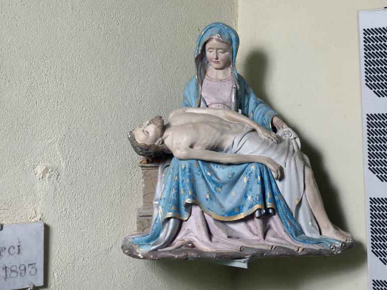 Groupe sculpté : Vierge de pitié, église Saint-Michel (Glénac fusionnée en La Gacilly en 2017)