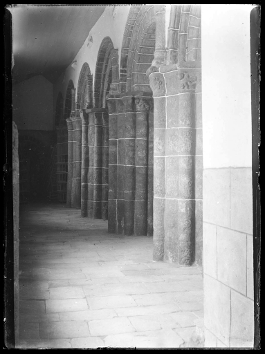 Eglise paroissiale Saint-Jacques, place de l'Eglise (Perros-Guirec)
