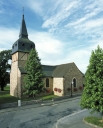 Les églises, croix de chemin et cimetière sur la commune de La Chapelle-Thouarault