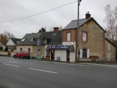 Maison actuellement bar le Tamaris, route de Saint-Malo, angle de la rue du Val (La Chapelle-des-Fougeretz)