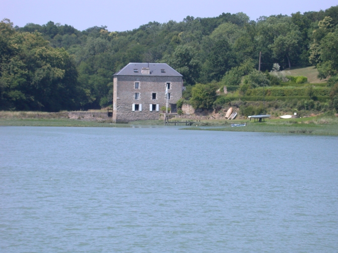 Moulin à marée de Rochefort, actuellement maison (Plouër-sur-Rance)