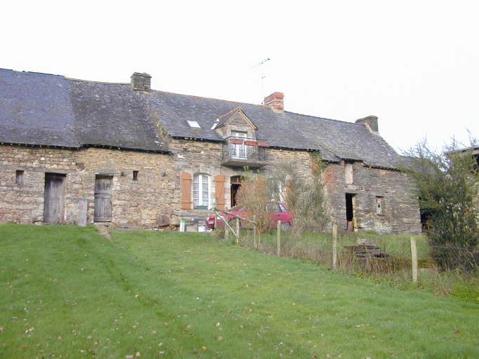 Alignement de quatre maisons 2, la Grée (Pipriac)