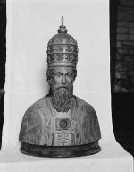 Buste-reliquaire : saint Cornély, chapelle Notre-Dame-du-Loc (Saint-Avé)