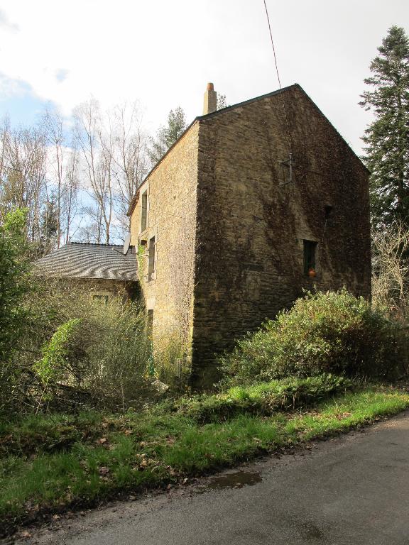 Ancien moulin à farine, dit Moulin de Bragou, actuellement habitation (Pluherlin)