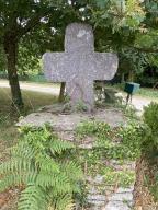 Croix de chemin, la Cadehoule (Monteneuf)