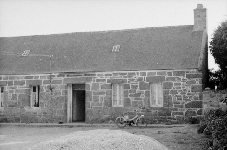 Manoir primitif du Gouer (Trégrom)
