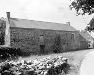 Ferme le Prad Halec, Calzac église (Theix fusionnée en Theix-Noyalo en 2016)