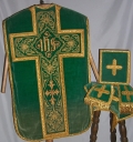 Ornement vert 2 : chasuble, bourse de corporal, étole, manipule, voile de calice