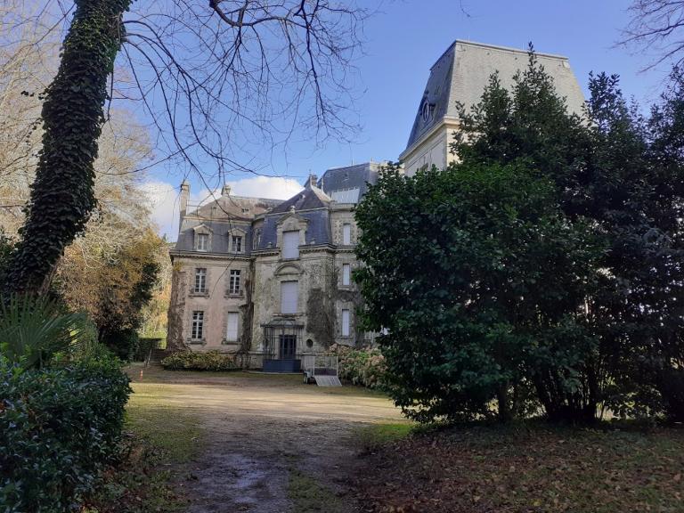 Château de Bot-Conan (Fouesnant)