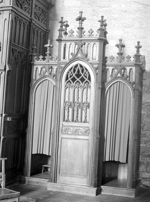 Ensemble de quatre confessionnaux, église Saint-Armel (Ploërmel)