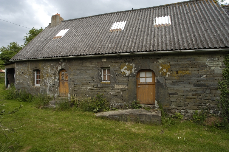 Série de deux maisons, Kergouët (Pluméliau fusionnée en Pluméliau-Bieuzy en 2019)
