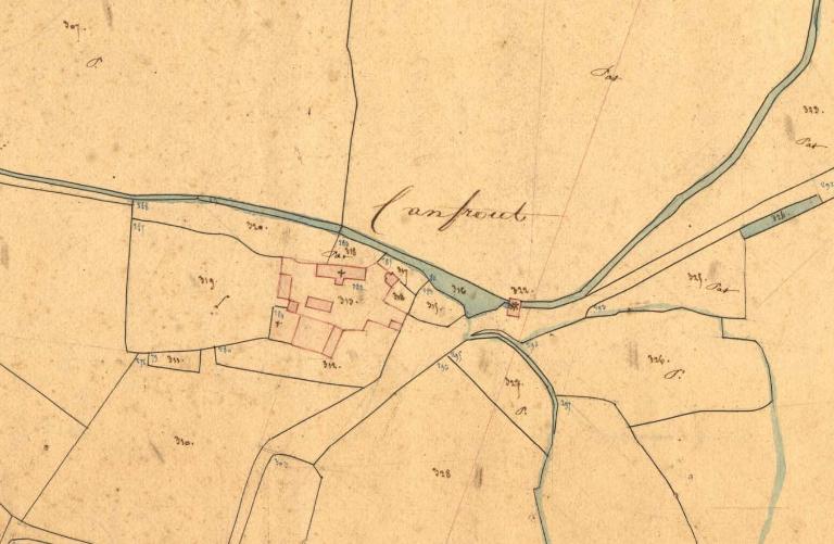 Les moulins sur la commune de Plounévez-Lochrist