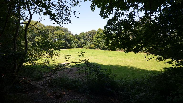 Enceinte médiévale de Kastell Du (Langoat)