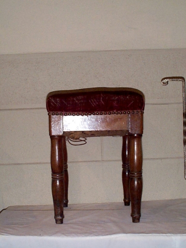Ensemble de 2 tabourets d'église