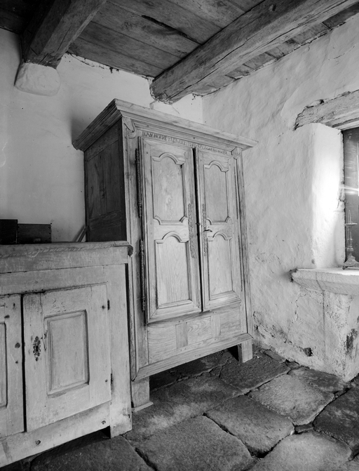 Armoire, chapelle Notre-Dame de Loctavy (Priziac)