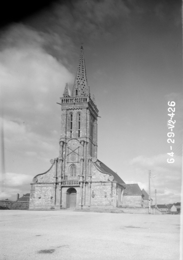 Eglise paroissiale Saint-Pierre, Saint-Paul (Poullaouen)