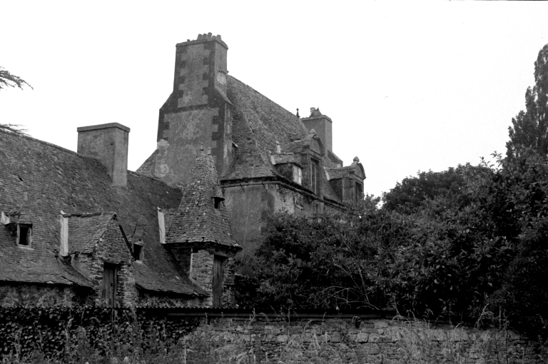 Manoir, la Ville Oris (Saint-Jouan-des-Guérets)