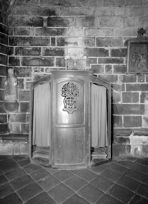 Confessionnal (2), église paroissiale Saint-Ronan (Locronan)