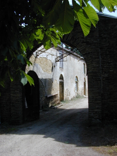 Ancienne orangerie et écuries, Kerlarec (Arzano)