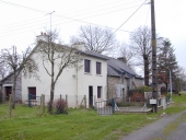 Alignement de trois maisons, la Tivinais (Pipriac)