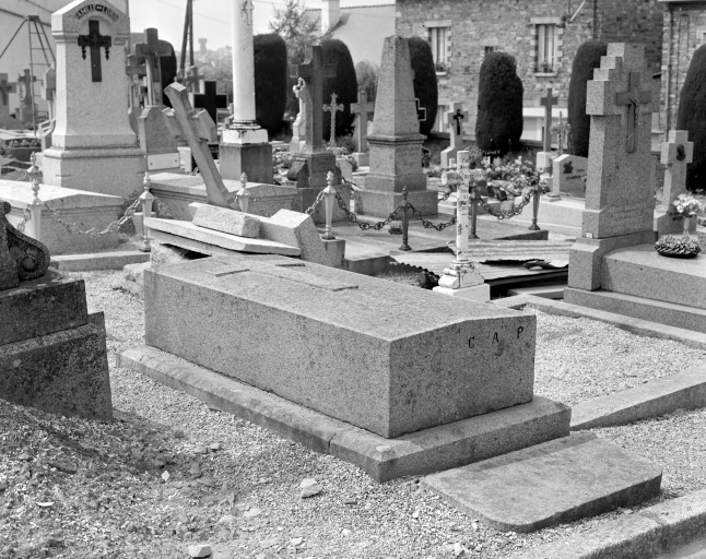 Chapelle de cimetière dite chapelle du Galiot, rue du Rachapt (Vitré)