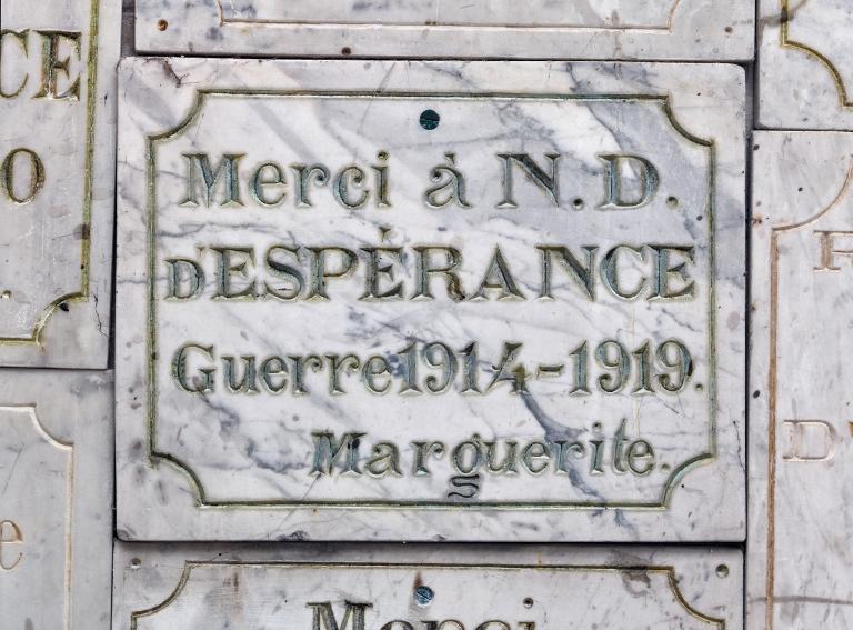 Groupe d'ex-voto, basilique Notre-Dame-d'Espérance (Saint-Brieuc)