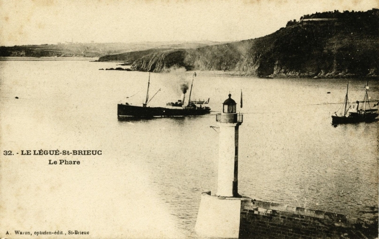 Phare de la Pointe-à-l'Aigle (Plérin-sur-Mer)