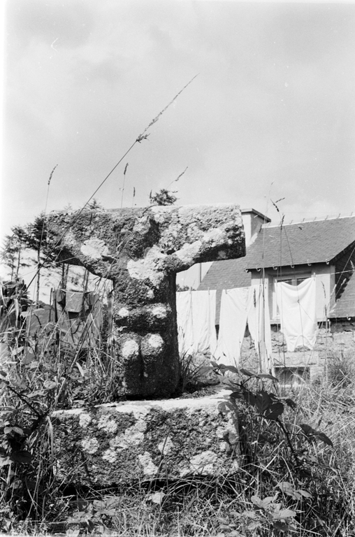 Croix Monumentale, Coz Caraes, C.V. 5 (Bulat-Pestivien)