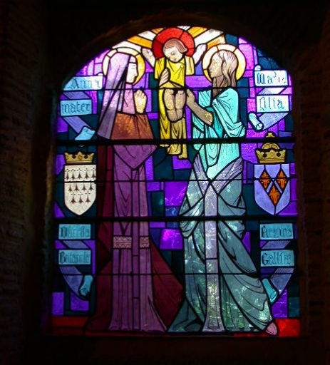 Verrières Baies 3 à 8 (verrières à personnages) : Sainte Anne ; saint Louis ; sainte Jeanne d'Arc ; saint Melaine