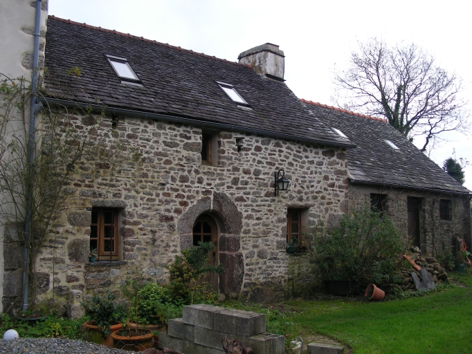 Maison, Botlan (Commana)