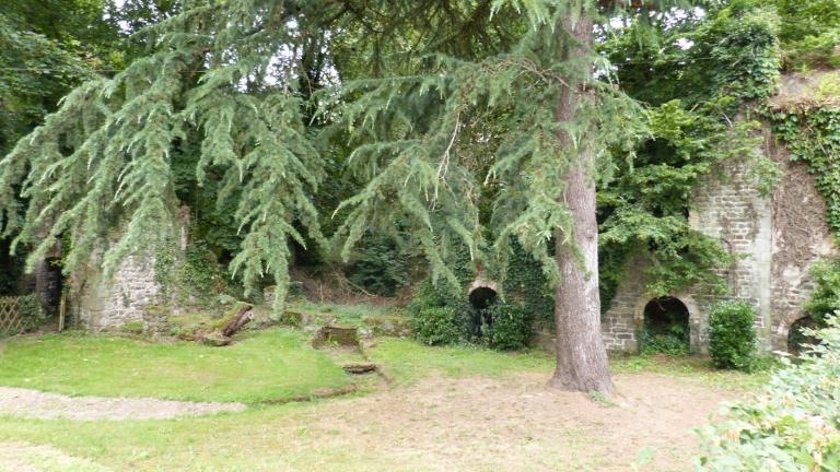 Moulin à Papier, moulin à foulon, minoterie, Fourel (Hédé fusionnée avec Bazouges-sous-Hédé pour former la commune de Hédé-Bazouges en 2009)