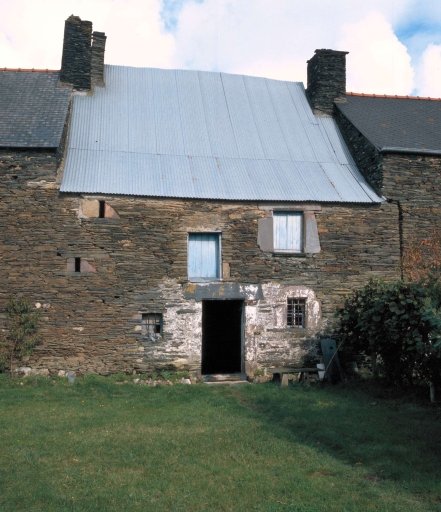Maison de prêtre, Maupertuis (Sainte-Marie)