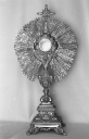 Ostensoir (3), prieuré de chanoines réguliers de Saint-Augustin, de génovefains puis église paroissiale Saint-Pierre, Saint-Paul (Bazouges-la-Pérouse)