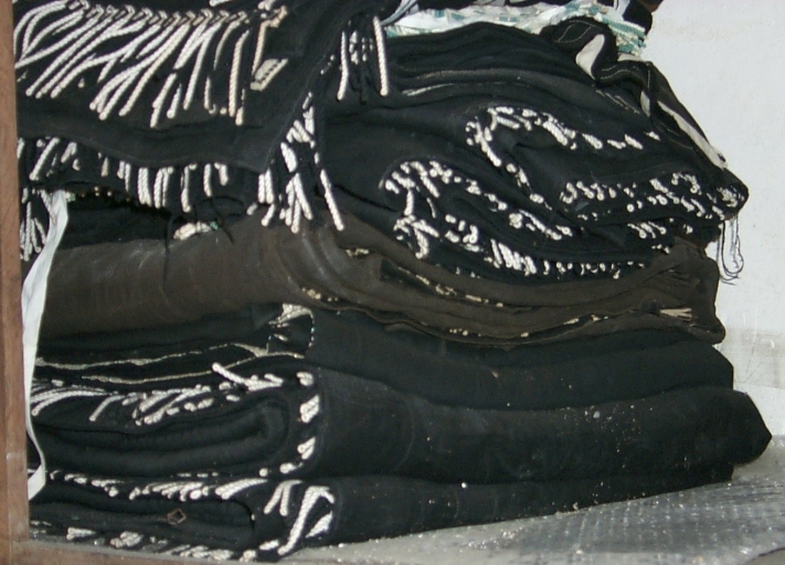 Ensemble de 3 draps mortuaires et une tenture funéraire