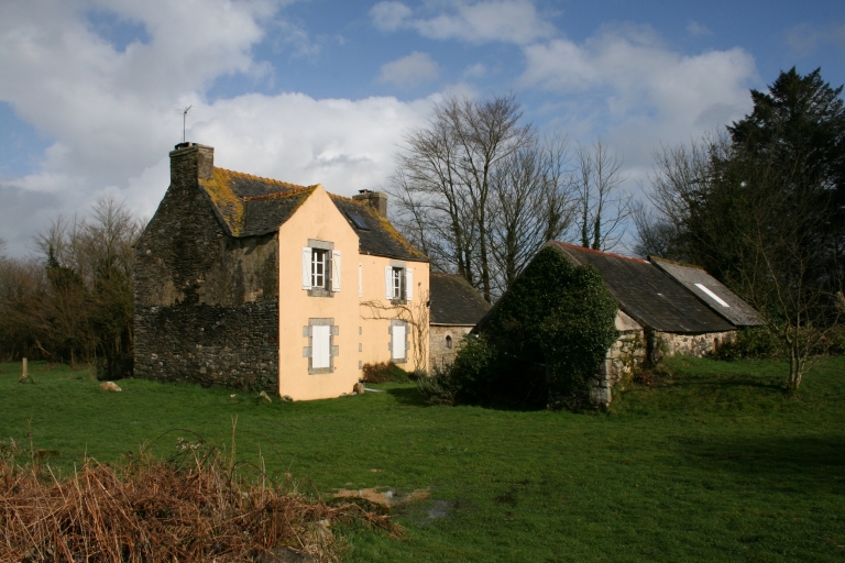 Ancienne ferme, le Briou (Le Cloître Saint-Thégonnec)