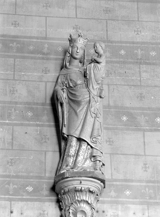 Statue (d'applique, petite nature) : Vierge à l'Enfant (2), église paroissiale Saint-André (Antrain fusionnée en Val-Couesnon en 2019)
