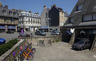 Place Lucien Laroche, anciennement rue de la Mairie, puis place de la Mairie (Vannes)