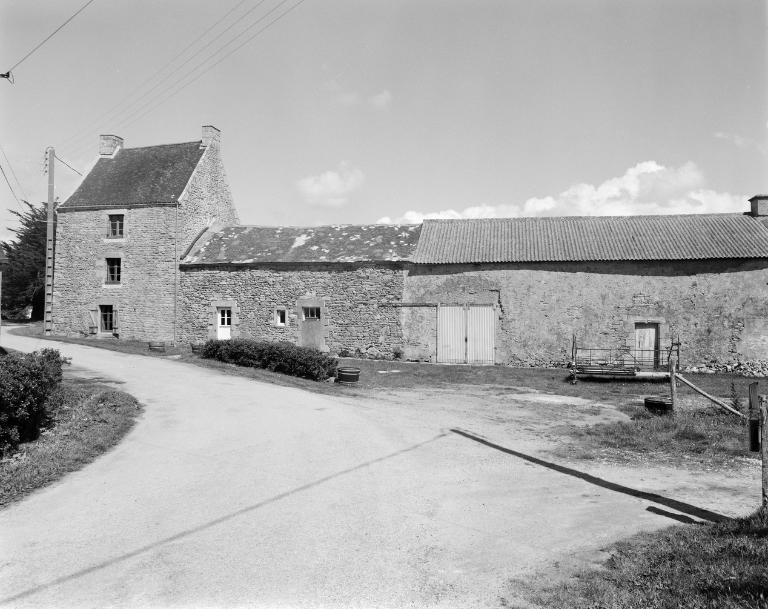 Maison de prêtre, Bézit (Theix fusionnée en Theix-Noyalo en 2016)