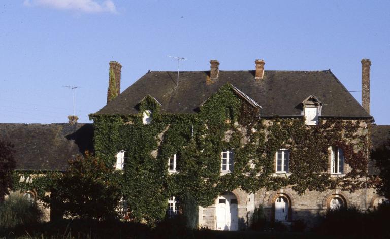 Château du Plessis (La Couyère)