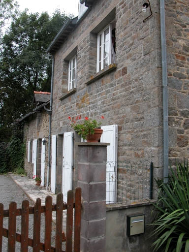 Ferme, actuellement maison, la Hiette (Dingé)