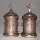 Ampoule à saint Chrême et ampoule aux saintes huiles