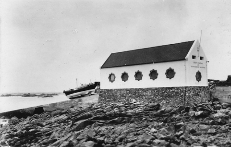 Abri du canot de sauvetage (Île-de-Batz)