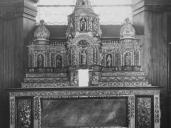 Ensemble du maître-autel : autel, 3 gradins d'autel, tabernacle