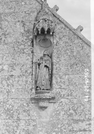 Ensemble de 2 statues : saint Hernin (?) et saint Jean, église paroissiale de Saint-Hernin (Saint-Hernin)