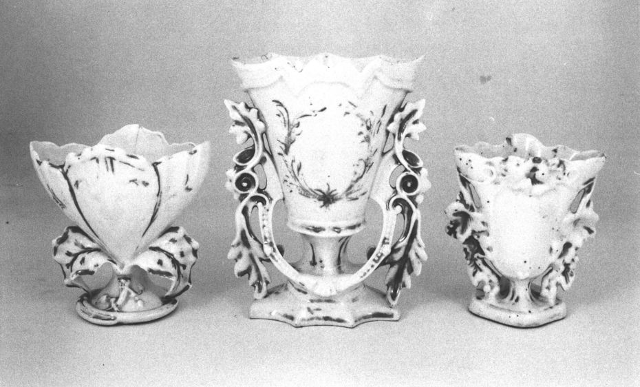 Vase d'autel (5), église Saint-Nicodème (Quily fusionnée en Val d'Oust en 2016)
